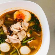 เมนูของร้าน โกดอนก๋วยเตี๋ยวหมูต้มยำ(สูตรไม่ต้องปรุง)