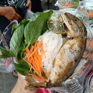 หน้าร้าน ข้าวแกงใบเฟิร์น เมี่ยงหมูมะนาว