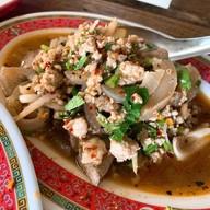 ส้มตำยกครก หัวฝาย ทุ่งเสลี่ยม