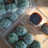 กุ้ยฉ่ายเจ๊แต แป้งบางไส้ทะลัก กุ้ยฉ่ายเจ๊แต แป้งบางไส้ทะลัก