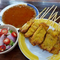 แม่กำไรหมูสะเต๊ะ ข้าวต้มปลา เอกชัย