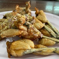 เมนูของร้าน กบทอดท่ามะกา