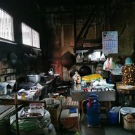 ห้องอาหารแสงไทย