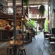 ชุมชนเก่าตลาดหัวตะเข้