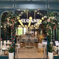 SLOANE CAFE Siam Square One