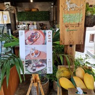 Baan Buri Café