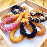 Choccola Cafe Churros ชูโรส & นมสด