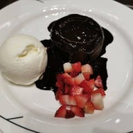 Hollys Coffee the street รัชดา