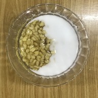 หน้าร้าน ขนมหวาน ซอยพะเนียง