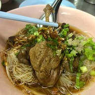 ก๋วยเตี๋ยวเป็ดตุ๋น นนทบุรี