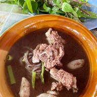 เมนูของร้าน ก๋วยเตี๋ยวเรือเจ้น้อย (ก๋วยเตี๋ยวเรือเจ๊สวยไม่น้อย)