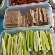 เปาะเปี๊ยะสด เจ๊หมูบางกระบือ ไม่มีสาขา