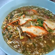 เจ๊หมวย ก๋วยเตี๋ยวหมูต้มยำสุโขทัย (สูตรโบราณ)