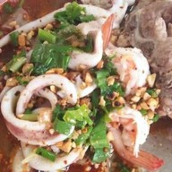 อ้อก๋วยเตี๋ยวหมูน้ำไส