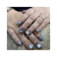 Nail & Beauty Bars