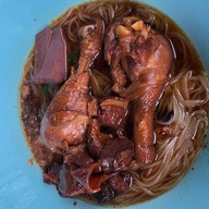 ก๋วยเตี๋ยวไก่มะระเทพารักษ์