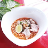 เมนูของร้าน ครัวเส้นแกงร้อน ก๋วยเตี๋ยวต้มยำ&อาหารตามสั่ง  อ่อนนุช 34