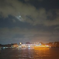 หน้าร้าน ร้านปิดถาวร