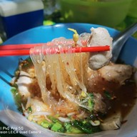 เมนูของร้าน ก๋วยเตี๋ยวหน้าวัดศรี