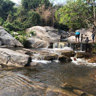 น้ำตกเก้าชั้น
