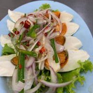 เมนูของร้าน สมยศ ข้าวต้มรอบดึก (Som Yot Khaotom Rop Duek)โชคชัย 4 ซอย 72  โชคชัย 4