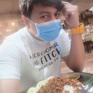 อิ่มกะเพราถาด ชั้น G กาดหลวงแอร์พอร์ต