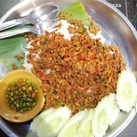 อิ่มกะเพราถาด ชั้น G กาดหลวงแอร์พอร์ต