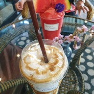 The terrace cafe