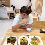 ข้าวต้ม 1 บาท กลางเวียงเจ๊เยาว์ หนองป่าครั่ง