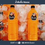 น้ำส้มคั้น Waree