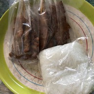 หมูปิ้งป้าแขก