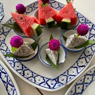 บ้านรักอัมพวา