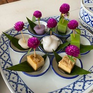บ้านรักอัมพวา