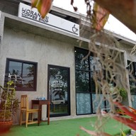 หน้าร้าน Woranari Coffee Shop