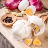 ซาลาเปาทับหลี ประกายจันทร์ ฟิวเจอร์พาร์ค และสเปลล์