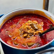 ร้านขนมจีนน้ำยาพริกแกงใต้ สุขุมวิท-คลองเตย