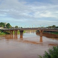 ร้านไข่กะทะริมน่าน
