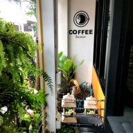 หน้าร้าน 123 Bangkok house & coffee เพชรบุรีตัดใหม่