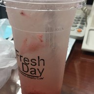 the fresh day - santidarun charity cafe' (halal - อิสลาม) หน้าโรงเรียนสันติดรุณ