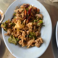 เมนูของร้าน ลครพลไก่หมุนหมักน้ำผึ้ง