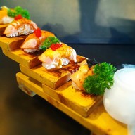 WASHI The Brio ศาลายา