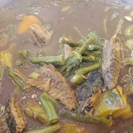 กินเพลินแกงใต้ Byแม่จิบ