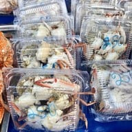 ตลาดนัดอาหารทะเล ท่าเรือพลี