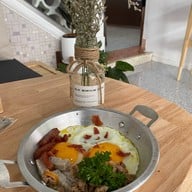 เมนูของร้าน ฉัน. อาหารเช้าและกาแฟ พิษณุโลก