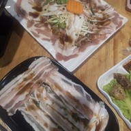 เมนูของร้าน ก๋วยเตี๋ยวเรือ หลังสวน@mata ใหญ่