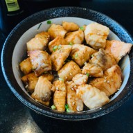 Oreno Sushi x Nitengyu Yakiniku ลาดปลาเค้า