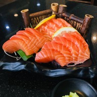 เมนูของร้าน Oreno Sushi x Nitengyu Yakiniku ลาดปลาเค้า