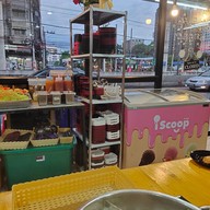 บรรยากาศ กอลิล่า ชาบู จรัญ 49