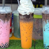 คอฟฟี่เบิร์ดชานมไข่มุกสะพานท่าใหม่อิ วงแหวนรอบสาม