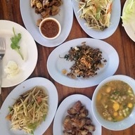 ลาบไก่ป้ามัย